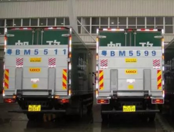 深圳邮政物流车